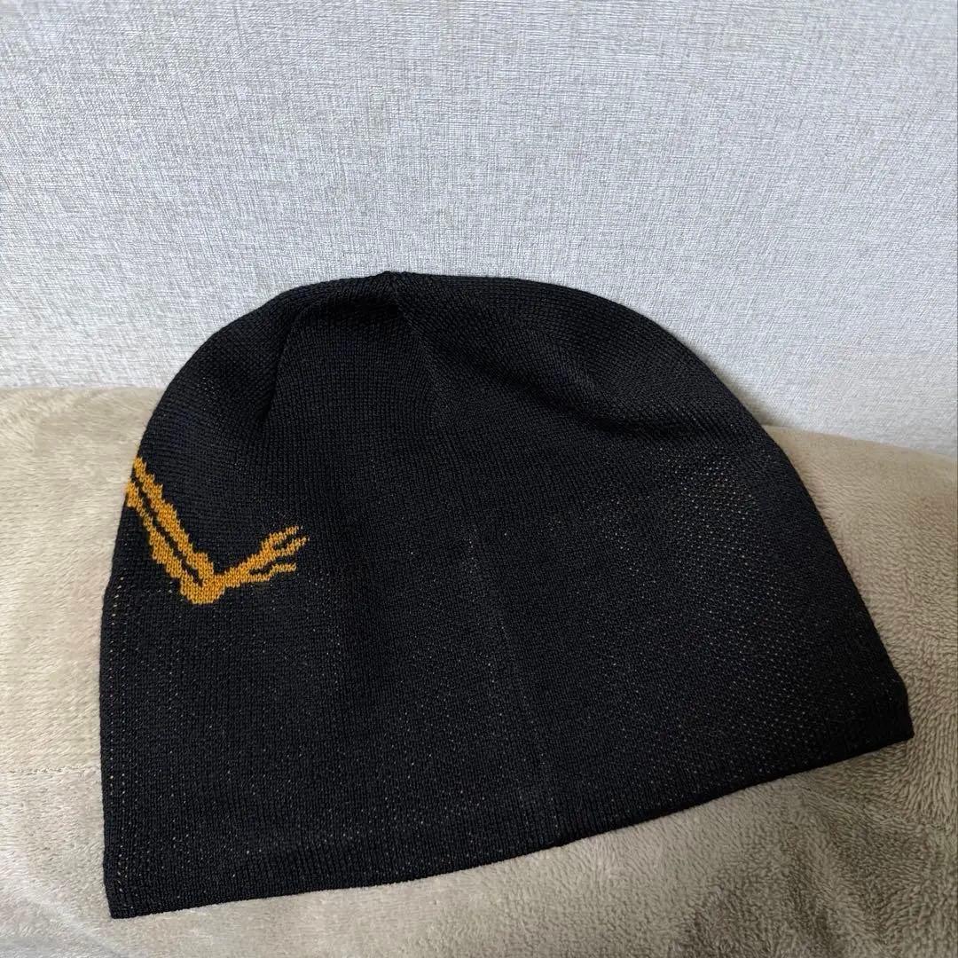 ARC'TERYX ビーニー 黒金 Bird Head Toque