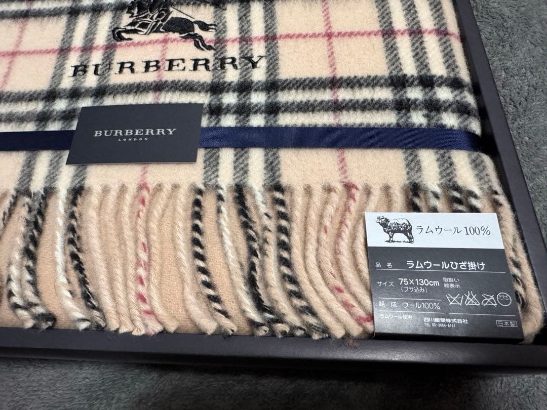 P*e様 【新品未使用】BURBERRY ウール100% チェック柄膝掛け75×
