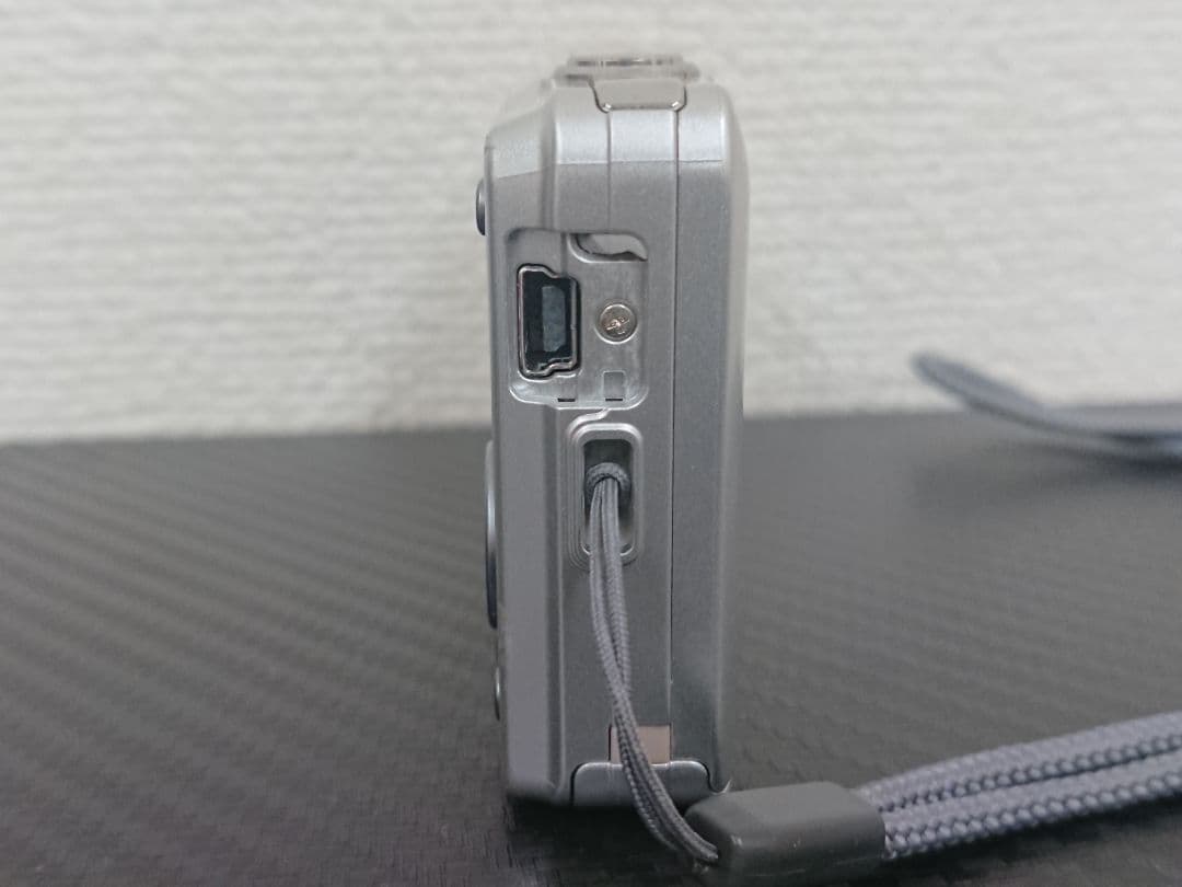 B【通電確認済】 OLYMPUS VG-110 デジタルカメラ 薄型コンパクト