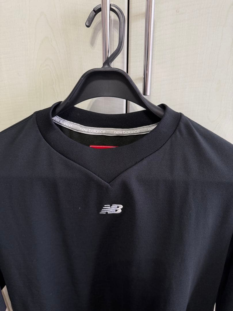 メンズNew Balance ブラック シャツとショーツ セットアップ