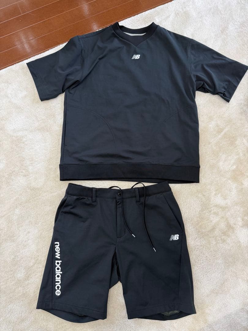 メンズNew Balance ブラック シャツとショーツ セットアップ
