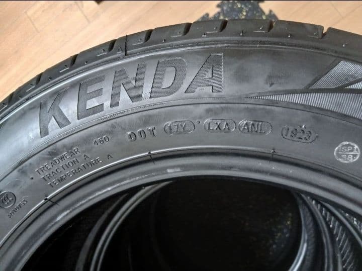 ①KENDA KENETICA eco 185/65R15 88H バリ山 2本