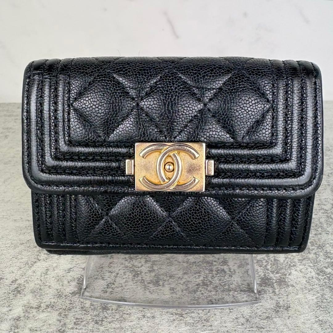 CHANEL ボーイシャネル　キャビアスキン　三つ折り財布　ケース