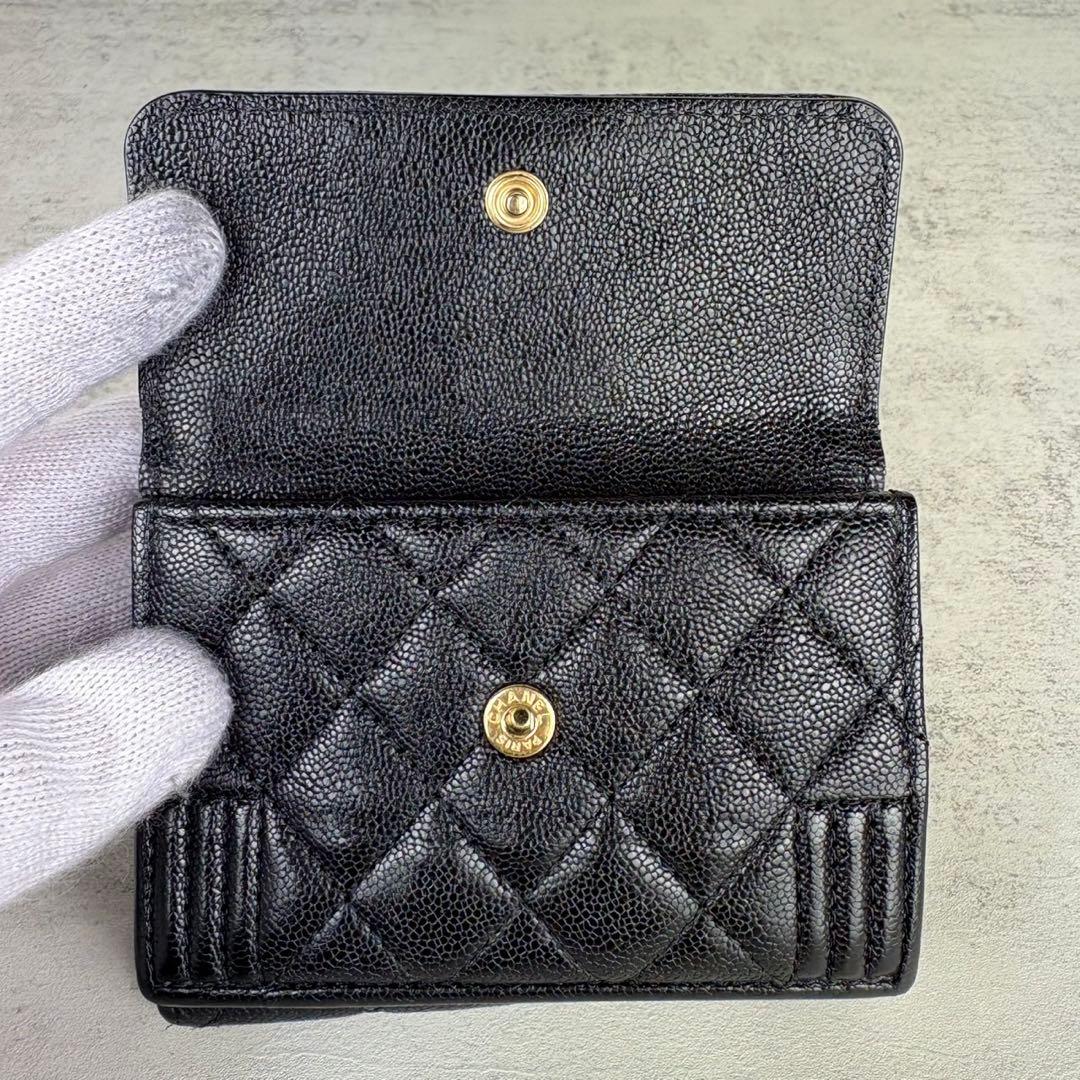CHANEL ボーイシャネル　キャビアスキン　三つ折り財布　ケース