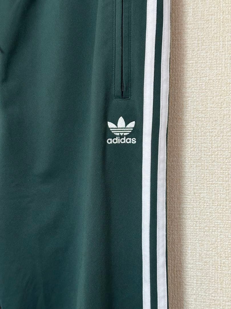adidas トラックパンツ　ダークグリーン XL