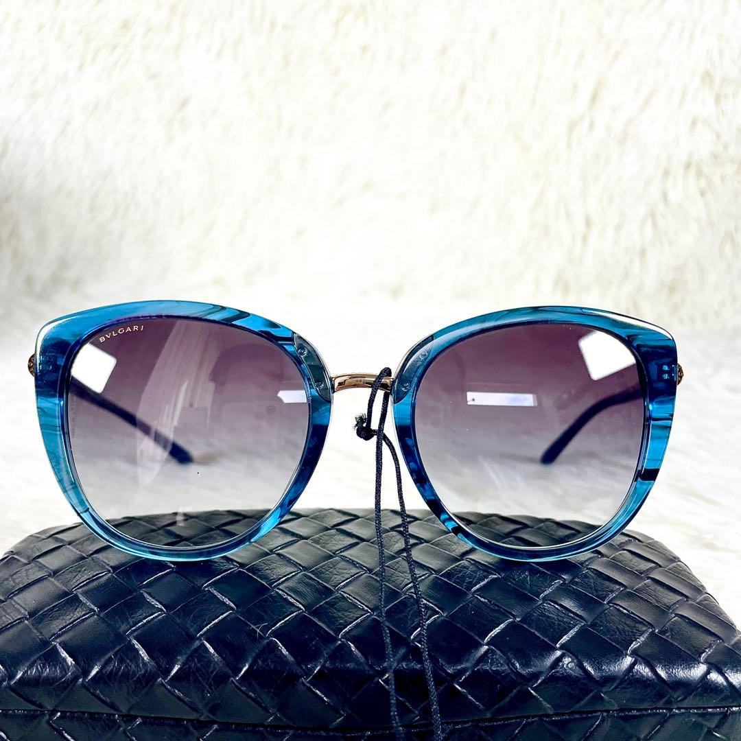極美品　BVLGARI　サングラス　8177-F　キャットアイ　ブラックレンズ