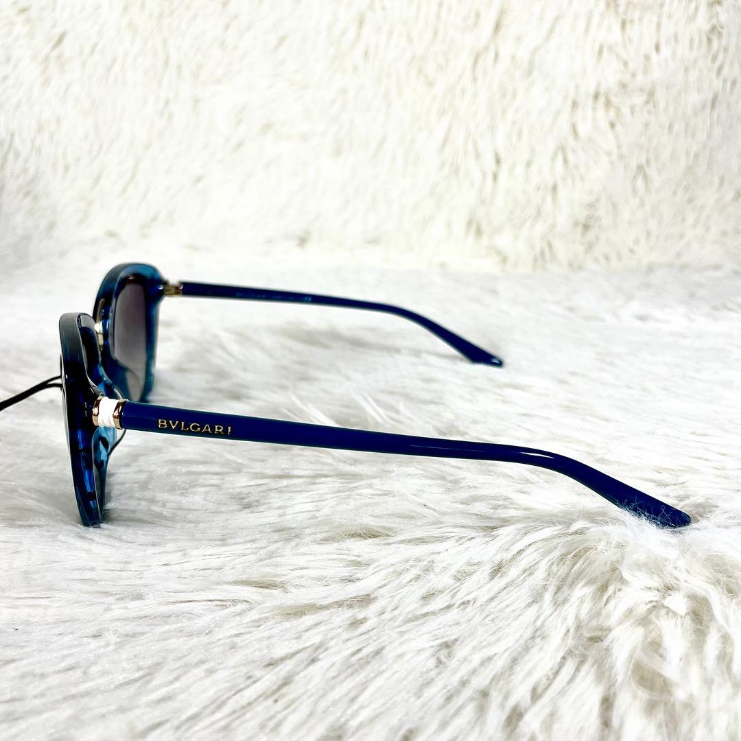 極美品　BVLGARI　サングラス　8177-F　キャットアイ　ブラックレンズ