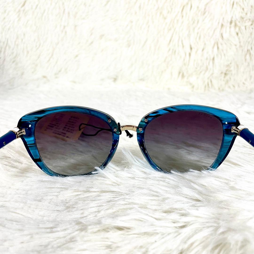 極美品　BVLGARI　サングラス　8177-F　キャットアイ　ブラックレンズ