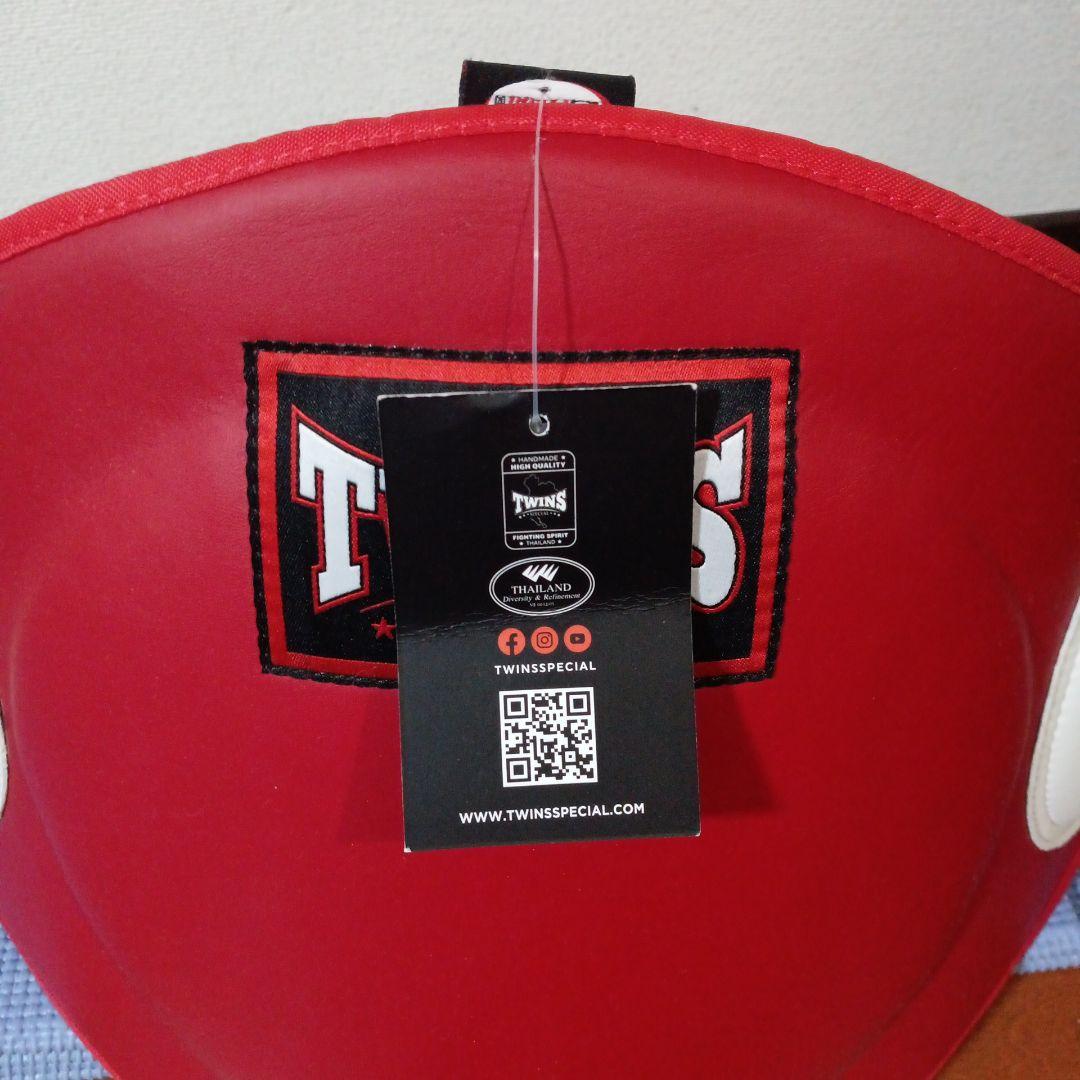 中古品　TWINS SPECIAL ボクシングサポーター M 赤