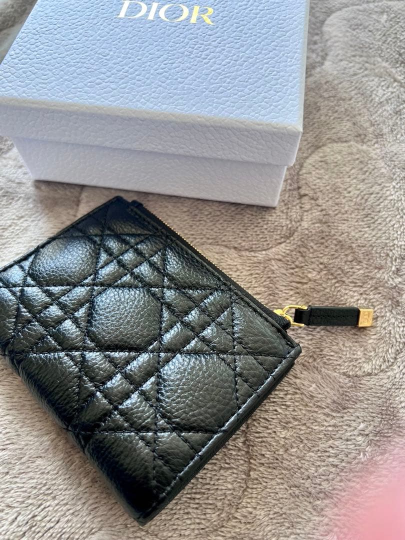 新品未使用　Dior Caro Dahlia ウォレット