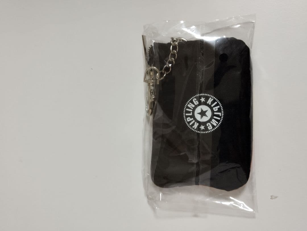 新品　Kiplingミニショルダー 　　　バッグ 　キーケース付き