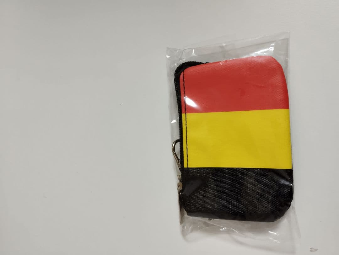新品　Kiplingミニショルダー 　　　バッグ 　キーケース付き