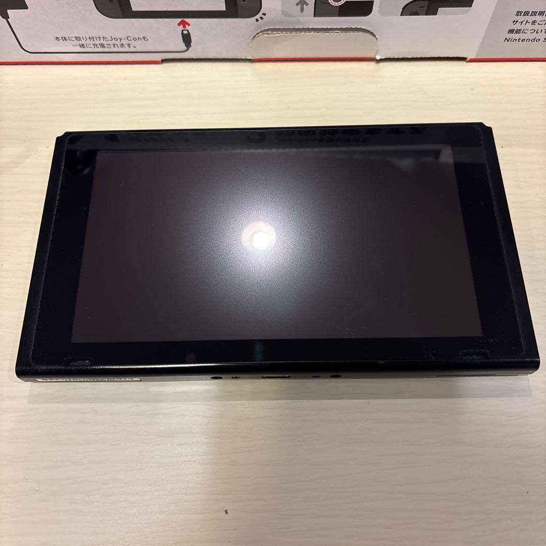 Nintendo switch本体 および 付属品