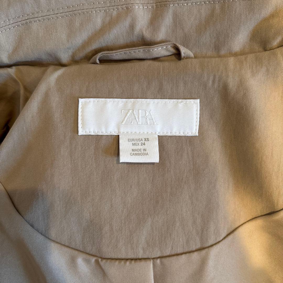 【完売品】ZARA ショートトレンチ　ショルダーパット付き XS