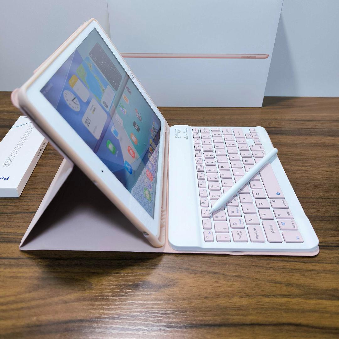iPad 第8世代 Simフリー 32GB ケースとキーボード、タッチペン