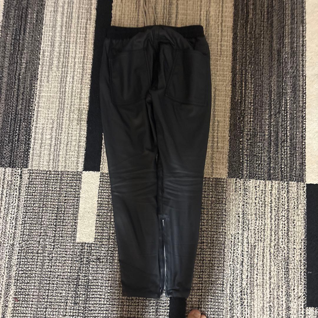 ダンケシェーン レザー