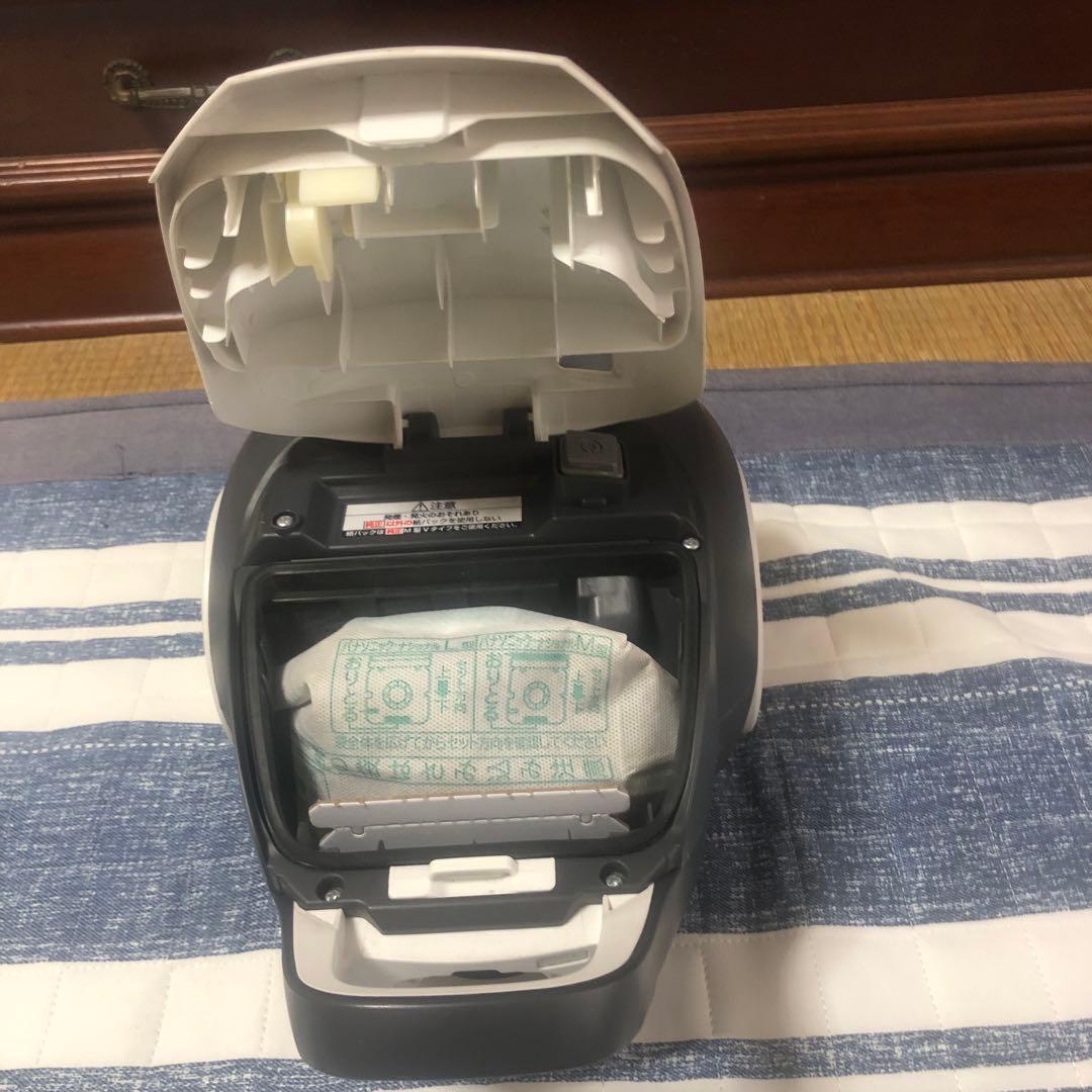 Panasonic キャニスター掃除機 本体，ホース一式付き。 紙パック式