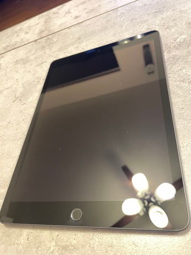 【iPad 第7世代 32GB】箱無し美品