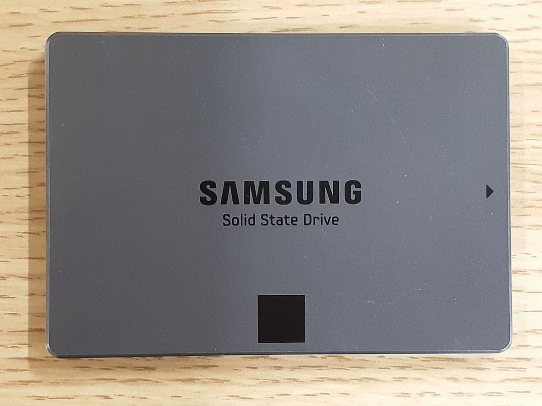 エ*ツ様 2.5インチ SSD 3枚セット 計596GB 動作確認済