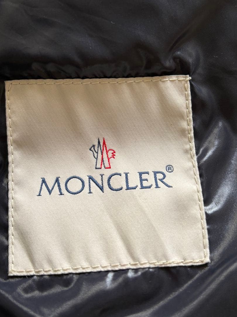 【購入締め切り】MONCLER メンズ　ダウンベスト