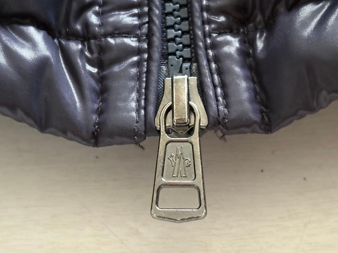 【購入締め切り】MONCLER メンズ　ダウンベスト