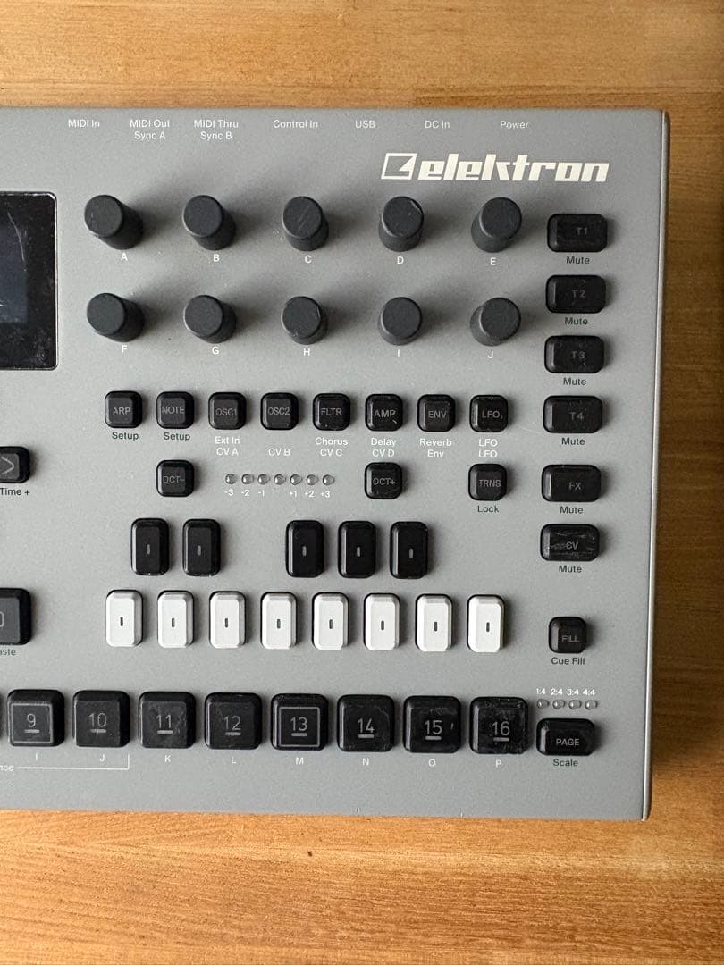 た*う様 Elektron Analog Four MKII