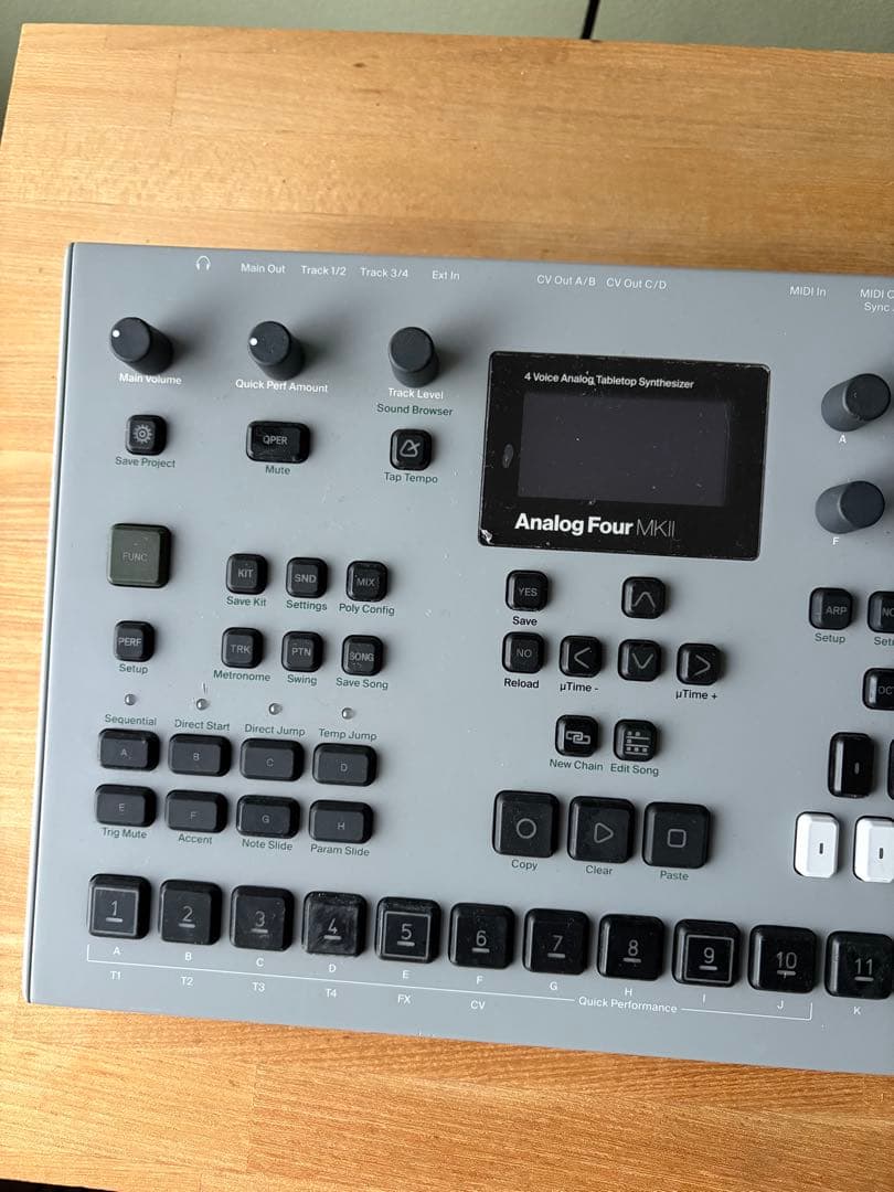 た*う様 Elektron Analog Four MKII