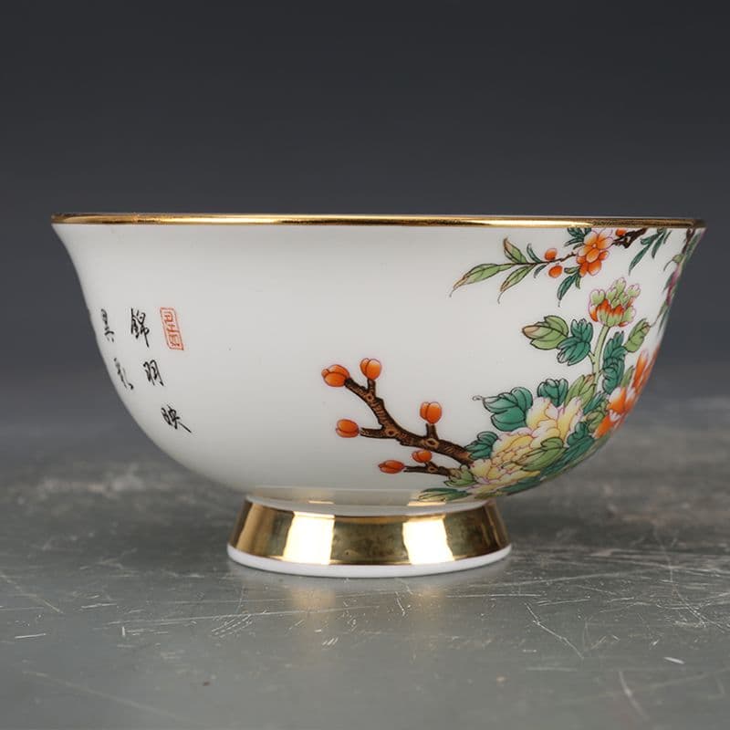 清雍正琺瑯彩錦鶏牡丹紋碗 景徳鎮 陶磁器 装飾品 現代工芸品 美術品 置物