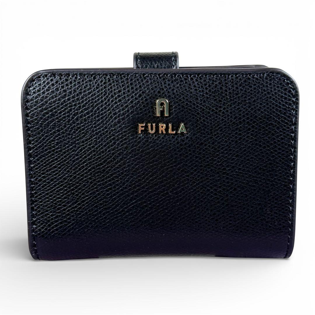 【新品】FURLA 二つ折り財布 ブラック 黒 レザー ゴールド金具 シボ革