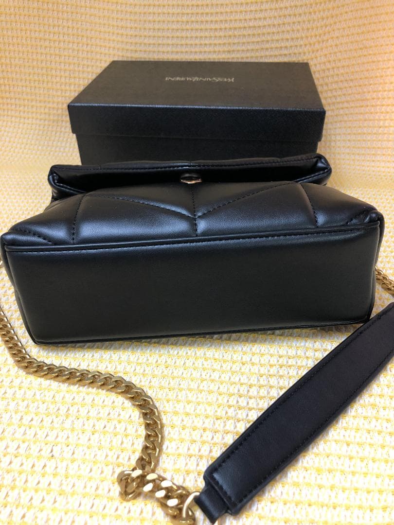 迅速発送>>（ラムスキンレザー）ショルダーバッグ 　YSL金色ロゴ　♬黒　超美品