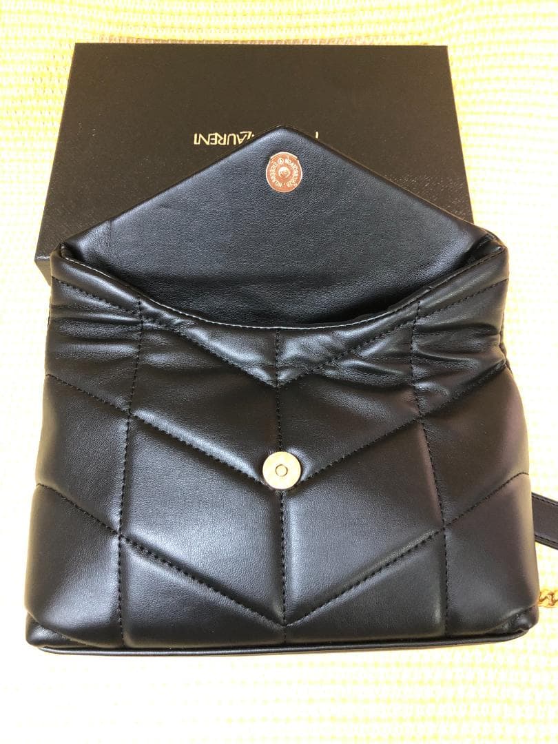 迅速発送>>（ラムスキンレザー）ショルダーバッグ 　YSL金色ロゴ　♬黒　超美品