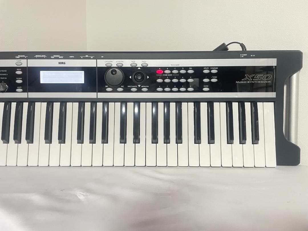 KORG X50 キーボード　シンセサイザー 1