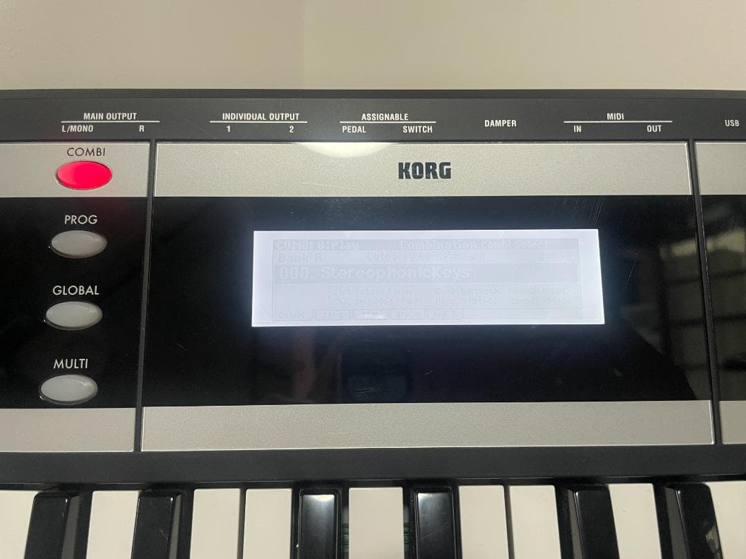 KORG X50 キーボード　シンセサイザー 1