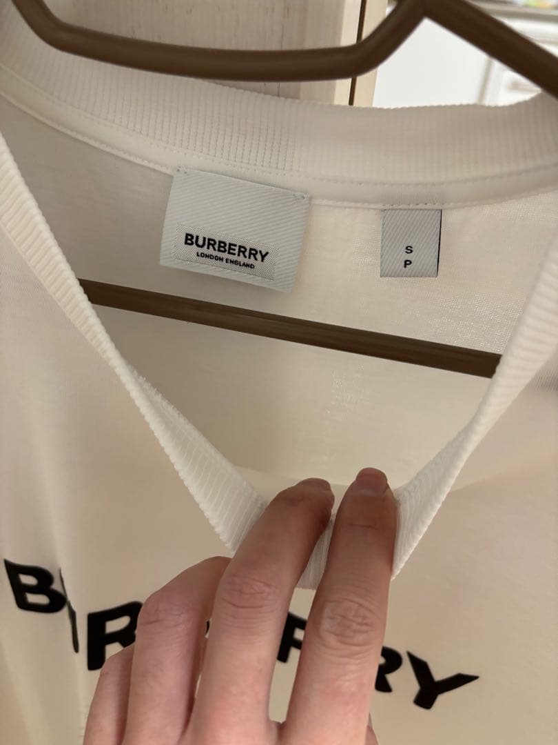 美品BURBERRY ホワイト Tシャツ