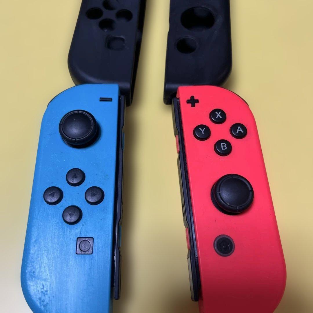 Nintendo Switch 本体 青/赤Joy-Con付き　キャリーケース
