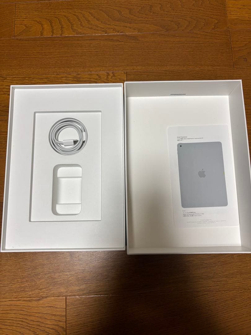 iPad (第9世代) WiFiモデル シルバー