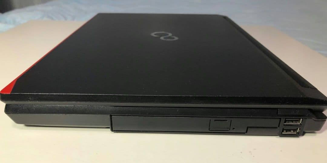【SSD】 Win11 i5 8GB 256GB 富士通製ノートPC