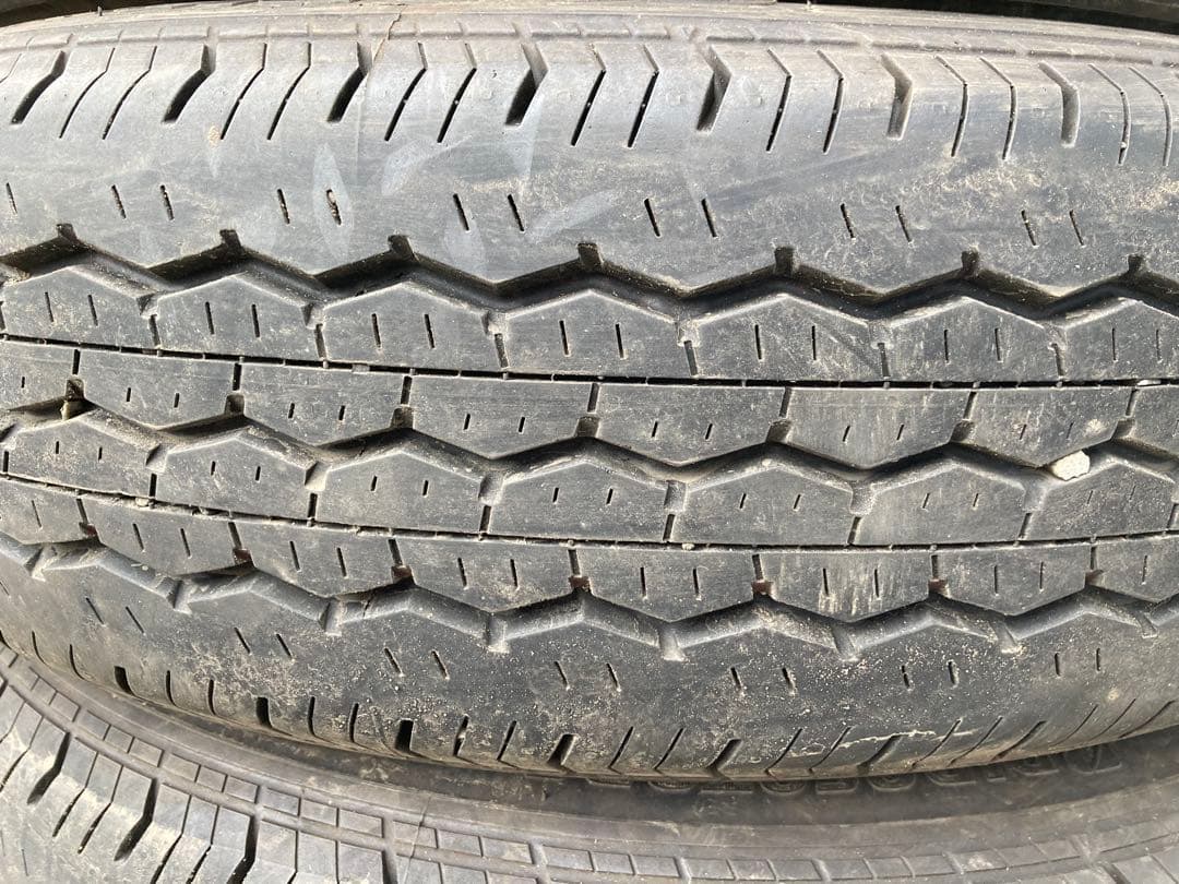 BRIDGESTONE 195/80R15 24年製 夏タイヤ【南-127 ②】