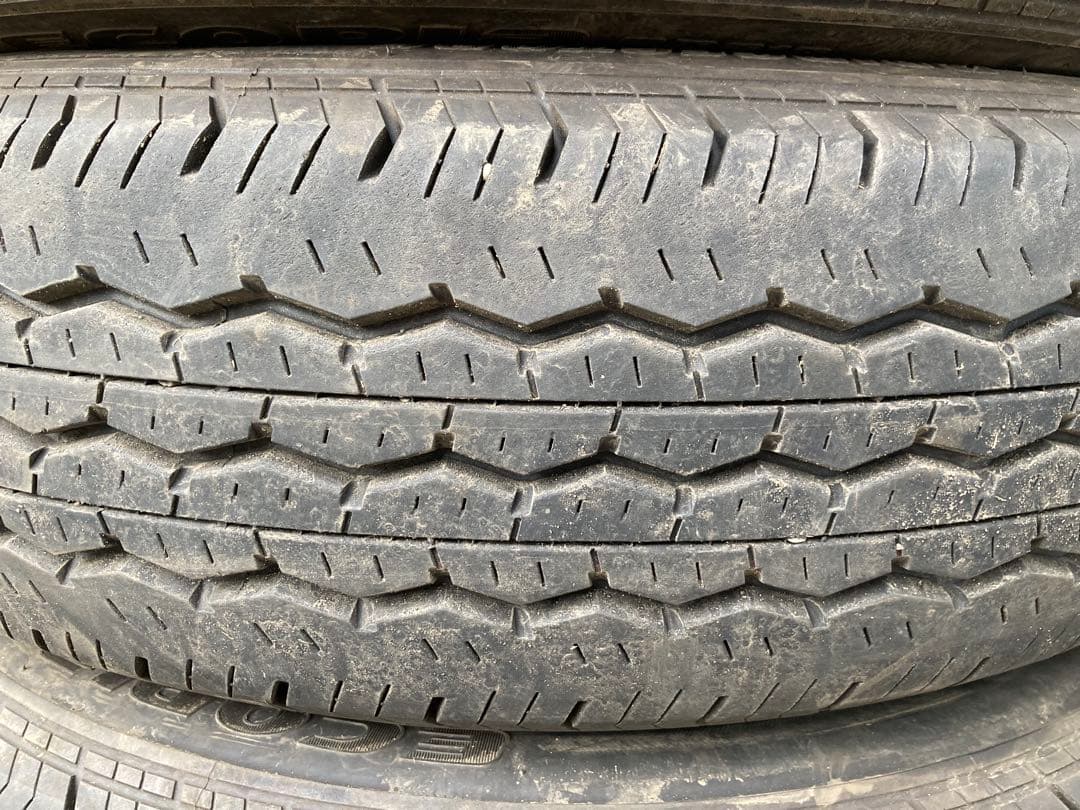 BRIDGESTONE 195/80R15 24年製 夏タイヤ【南-127 ②】