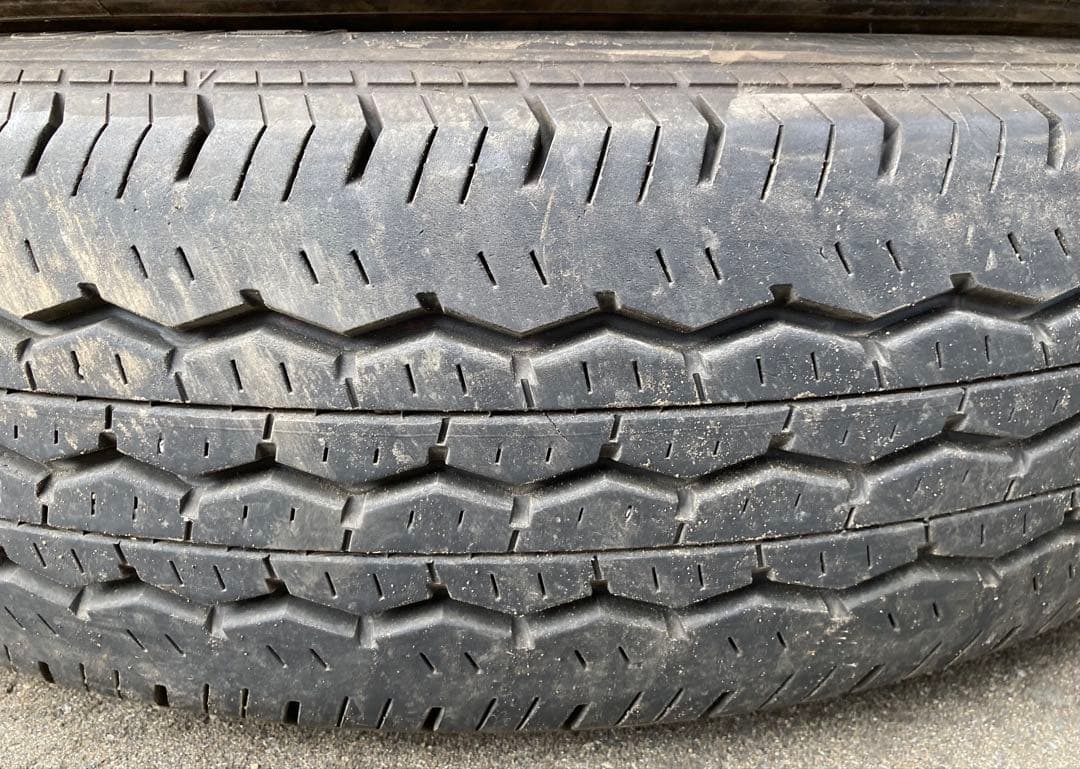 BRIDGESTONE 195/80R15 24年製 夏タイヤ【南-127 ②】