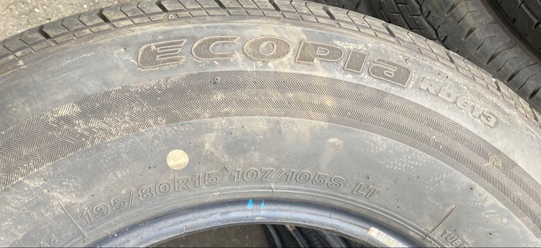 BRIDGESTONE 195/80R15 24年製 夏タイヤ【南-127 ②】