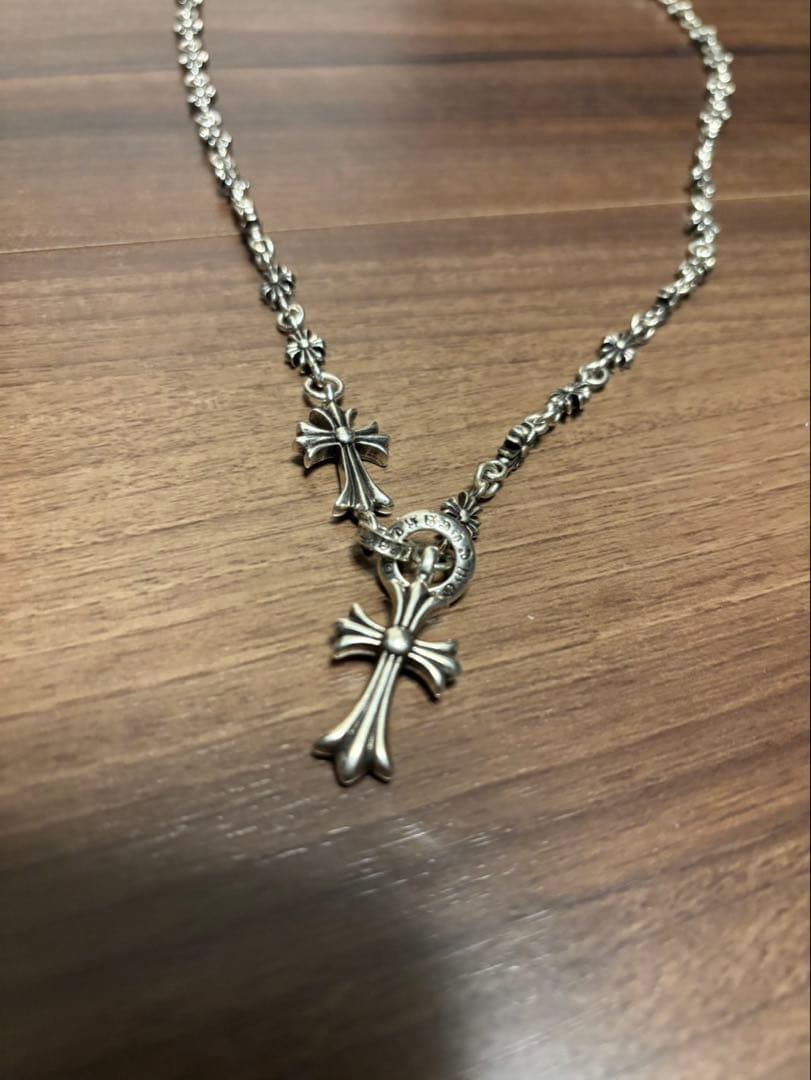 CROSS LUXURY クロスモチーフ ネックレス