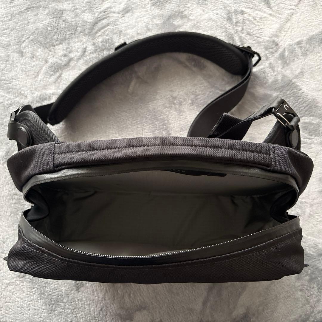 バッグ Black Ember GRIP SLING 9 &V-BUCKLE STRAP