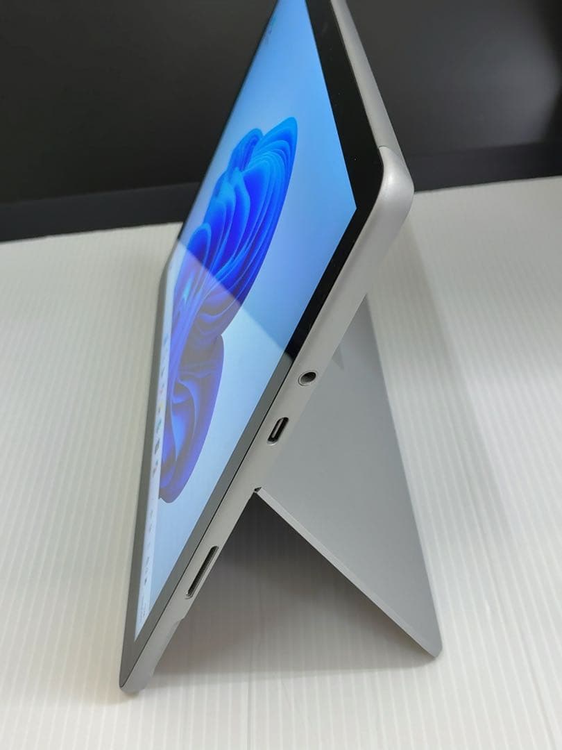 Surface Go2 4GB64GB 本体のみ　Microsoft