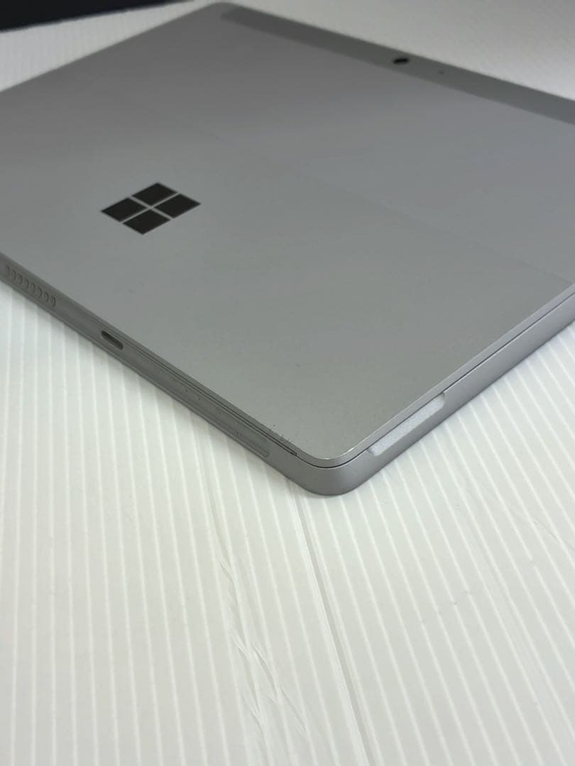 Surface Go2 4GB64GB 本体のみ　Microsoft