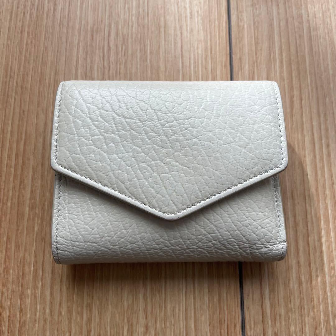 マルジェラ 三つ折り財布