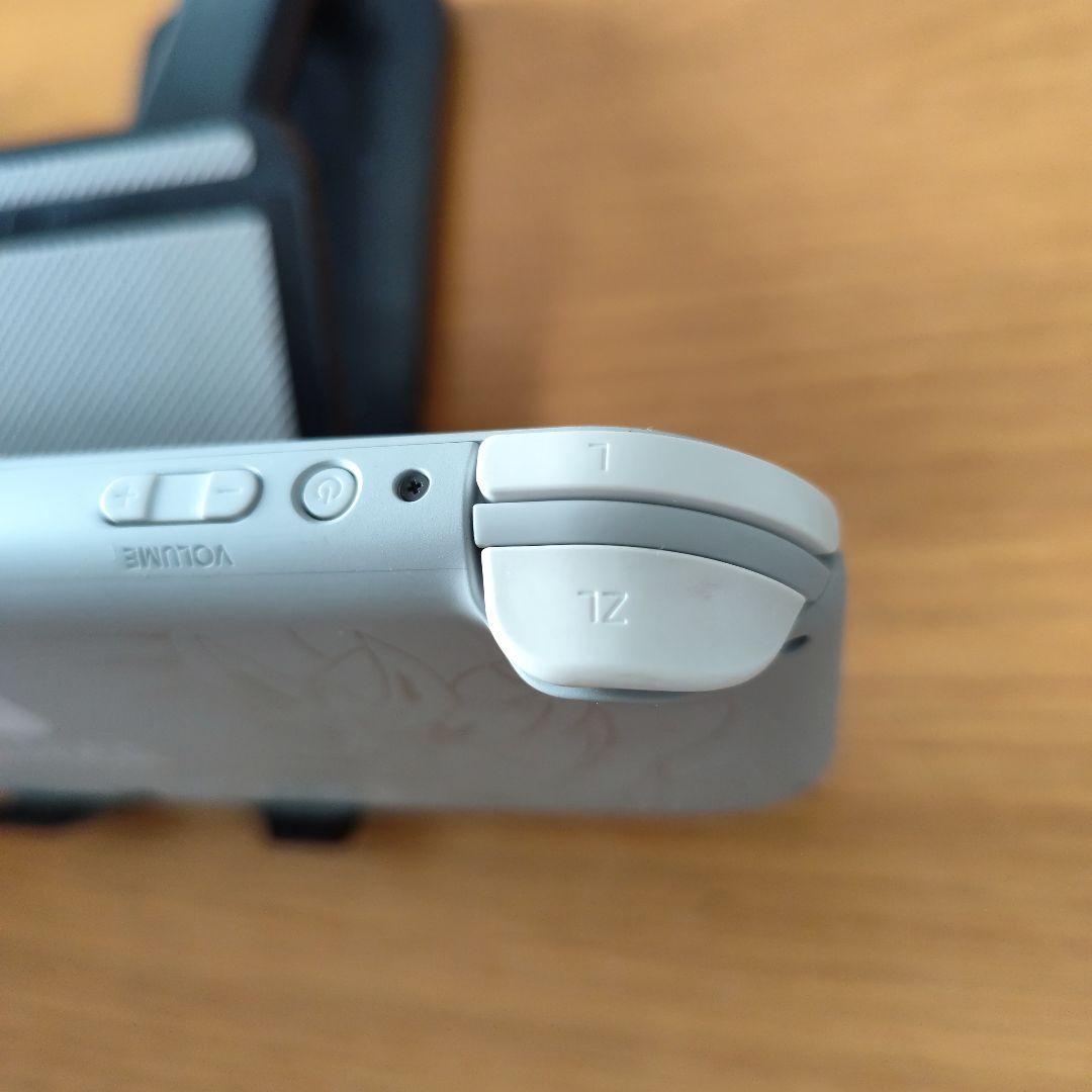 ニンテンドースイッチ ライト 本体 ザシアン・ザマゼンタ 剣盾　他付属品