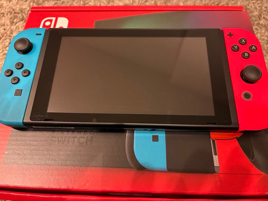 Nintendo Switch ニンテンドースイッチ　本体　ジョイコン付き