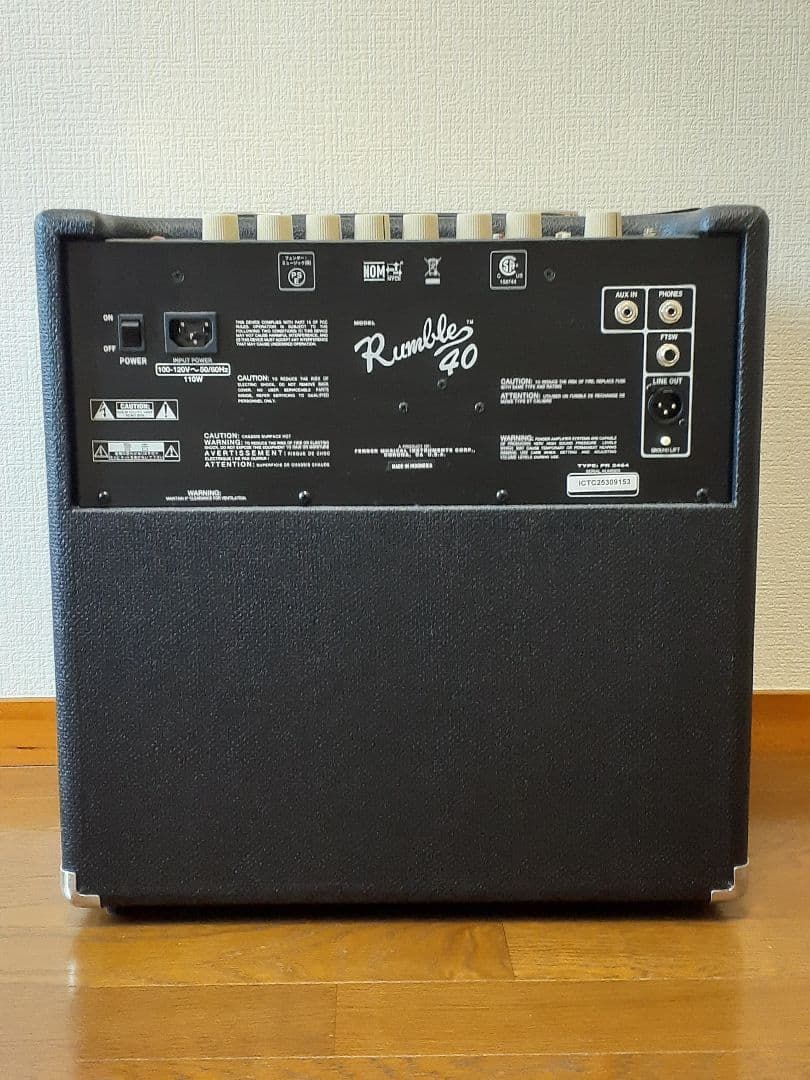 FENDER RUMBLE 40 V3　気まぐれ値引き中価格はもどします