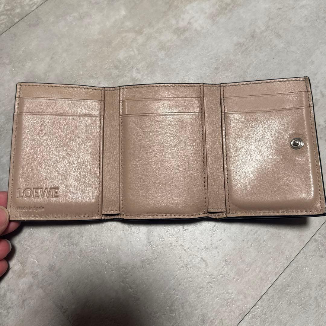 LOEWE（ロエベ） アナグラム トライフォールド ウォレット（三つ折り財布）